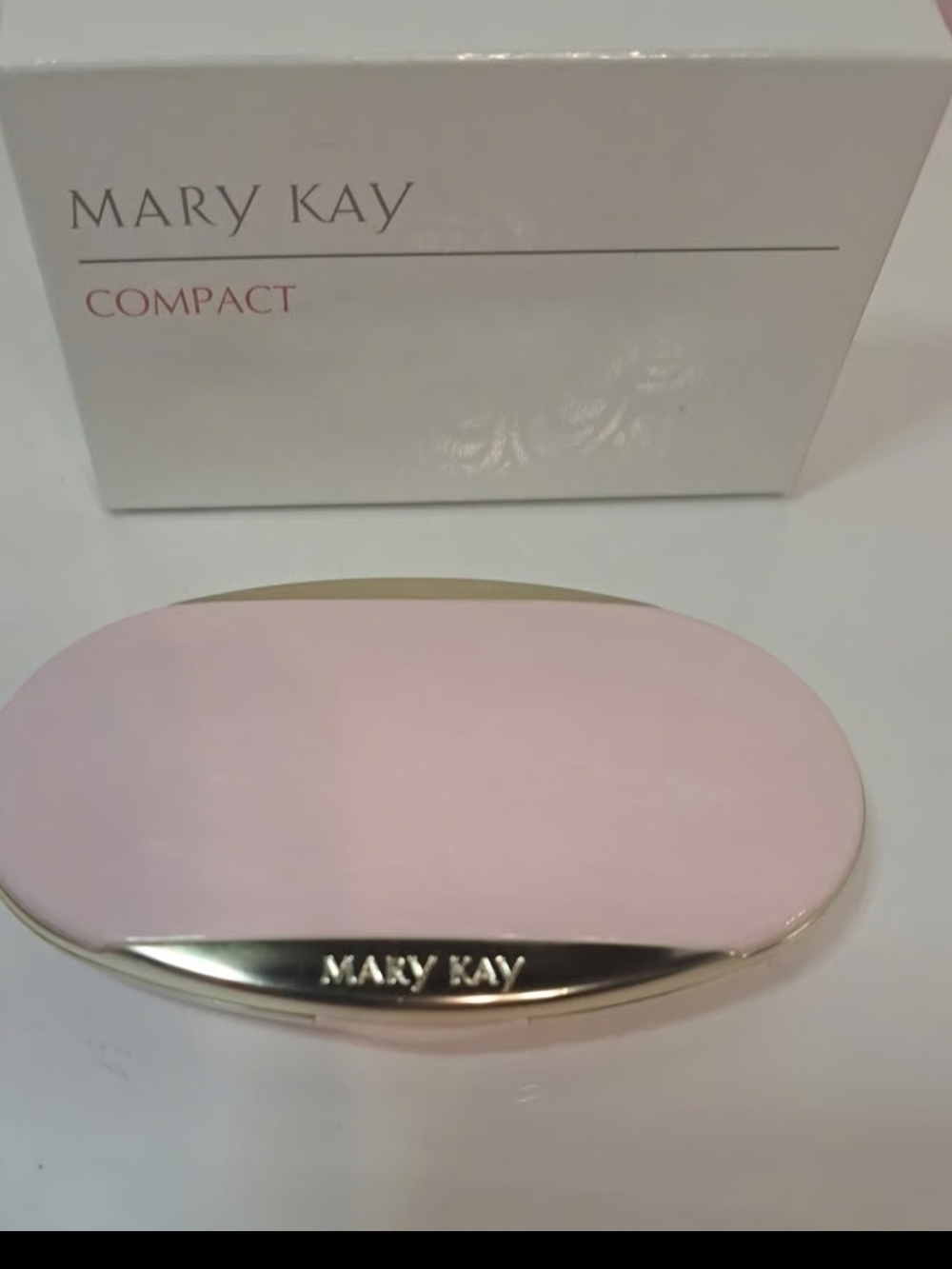 MARY KAY Day Radiance Compact w/Mirror 4904~Empty~RARE DISC ITEM -NEW IN BOX